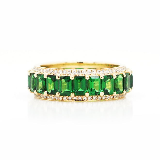 5.38 cts Octagon Tsavorite with White Diamond Pavée Eternity Ring