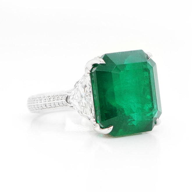 14.211 cts Octagon Emerald with Diamond Ring (ENQUIRE)