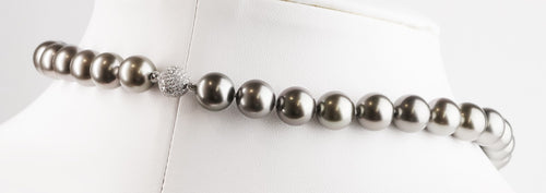 37.00 cts Black Pearls Necklace