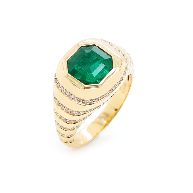 3.13 cts  Octagon Emerald Ring