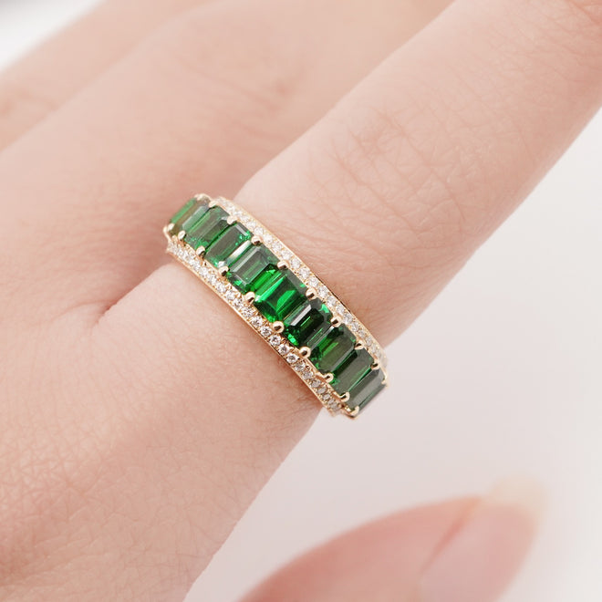 5.38 cts Octagon Tsavorite with White Diamond Pavée Eternity Ring