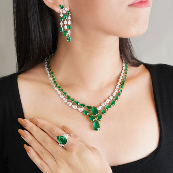 46.49 / 15.67 cts Emerald with Diamond Necklace