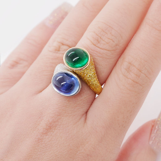 4.78 / 3.16 cts Blue Sapphire with Oval Emerald Ring