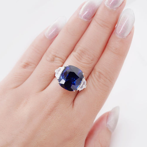 15.14 cts Blue Sapphire with Diamond Ring (ENQUIRE)