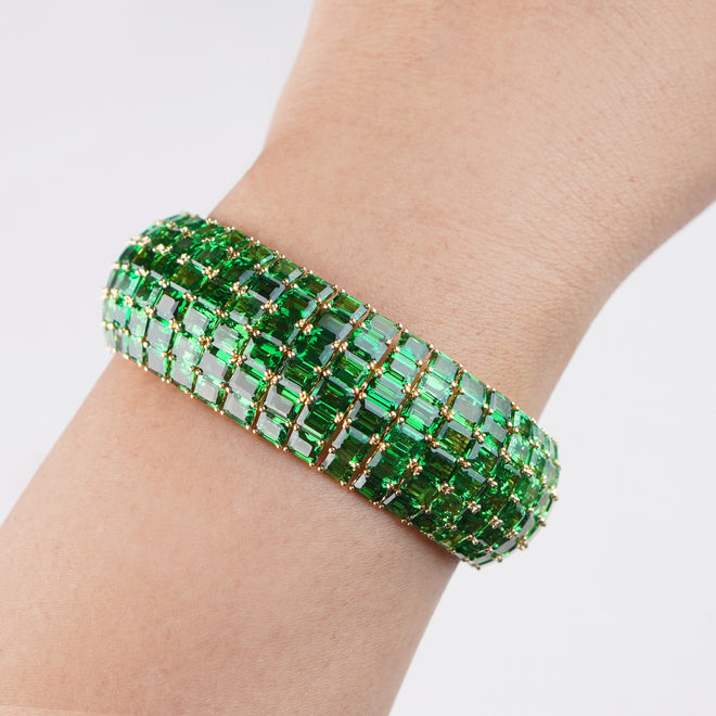 68.04 cts Octagon Tsavorite Unheated  with Yellow Diamond Bangle