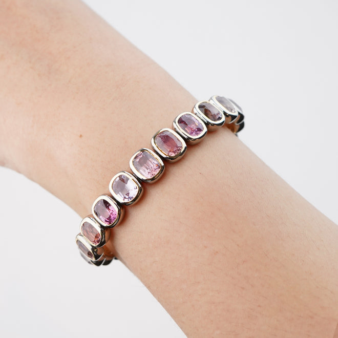 26.81 cts Spinel Bangle