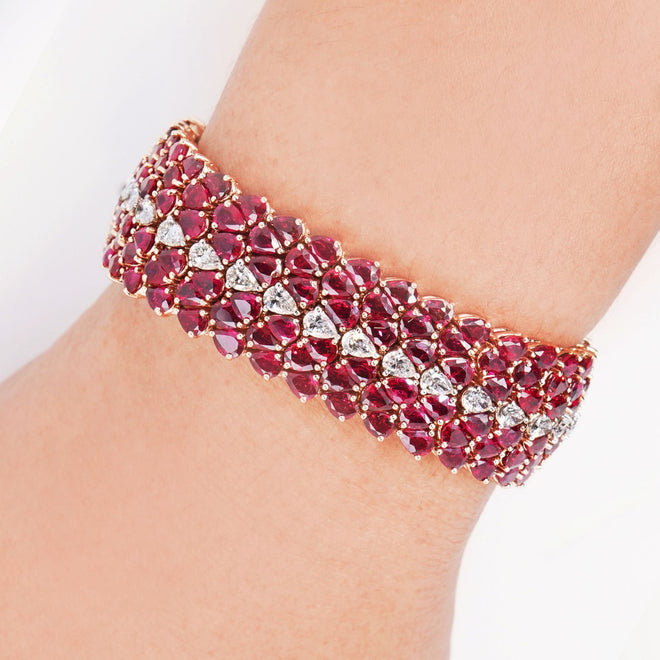 BR-24004_38.77  4.63 cts Pear Shape Ruby with Diamond Tennis Bracelet (ENQUIRE)