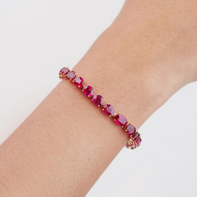 Br-25002-25.37 cts Oval Cushion Ruby Bracelet