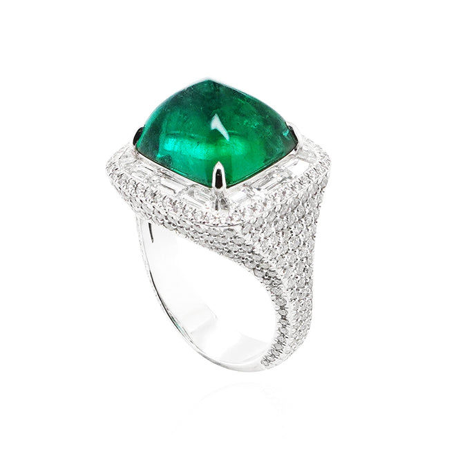 7.12 cts Emerald with Diamond Ring