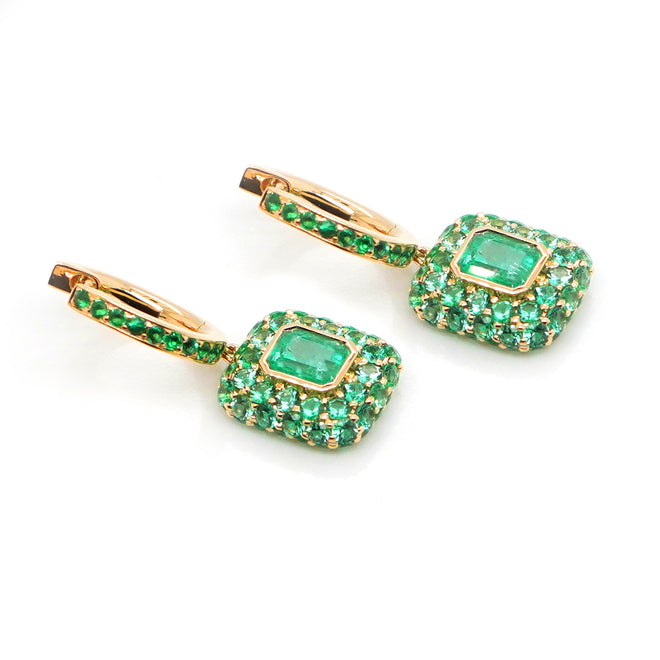 0.84 / 0.70 cts Minor Oil Colombian Emerald Earrings