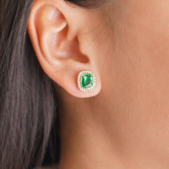 1.54 / 1.33 cts Cushion Emerald Earrings