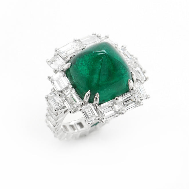 13.66 cts Minor Sugarloaf Emerald Ring