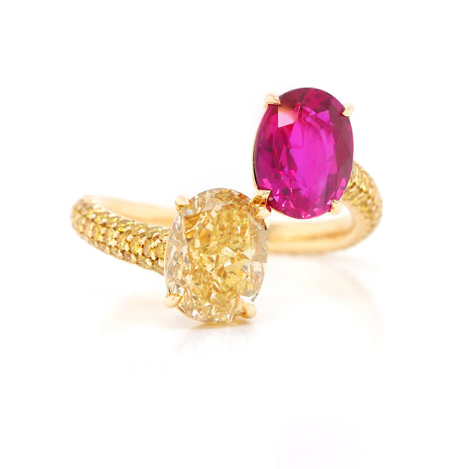 2.08 / 2.08 cts Ruby with Fancy Diamond Ring