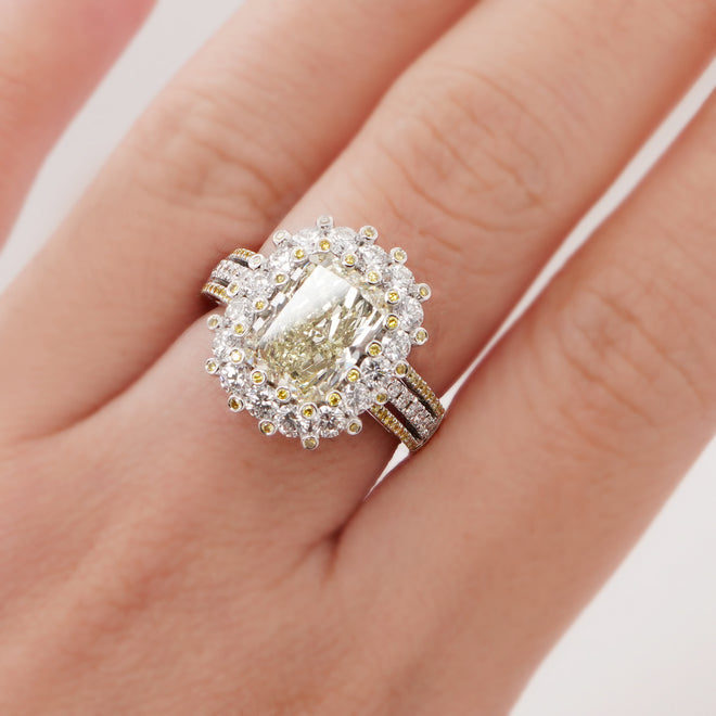 3.51 cts Radiant Yellow Diamond Ring