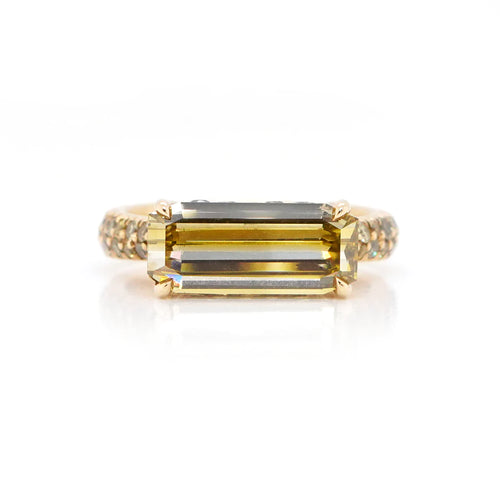 3.01 cts Emerald cut Fancy Diamond Ring