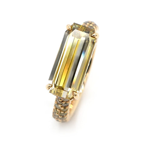 3.01 cts Emerald cut Fancy Diamond Ring