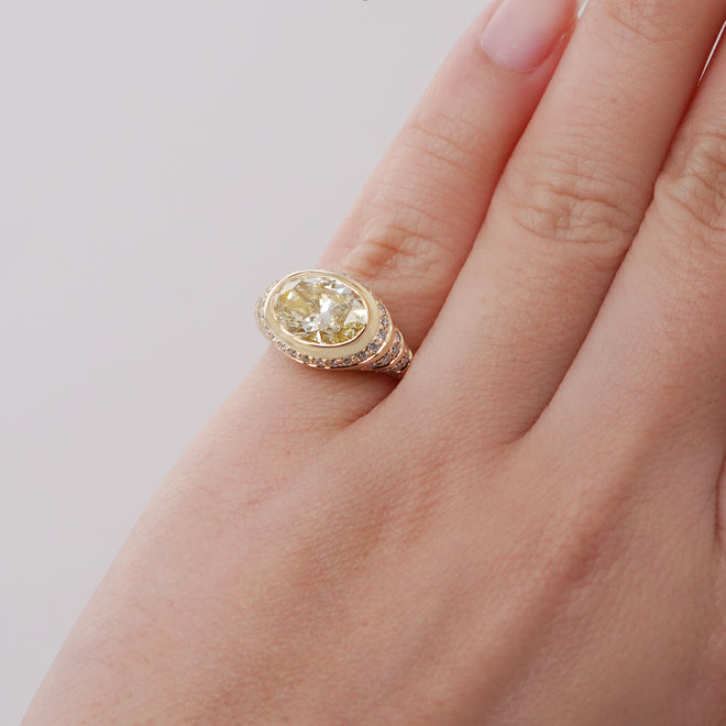 2.01 cts Fancy Yellowish Diamond Pinky Ring