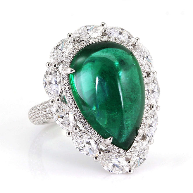 8.44 cts Emerald with Diamond Ring