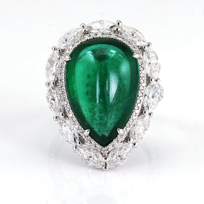  8.44 cts Emerald with Diamond Ring