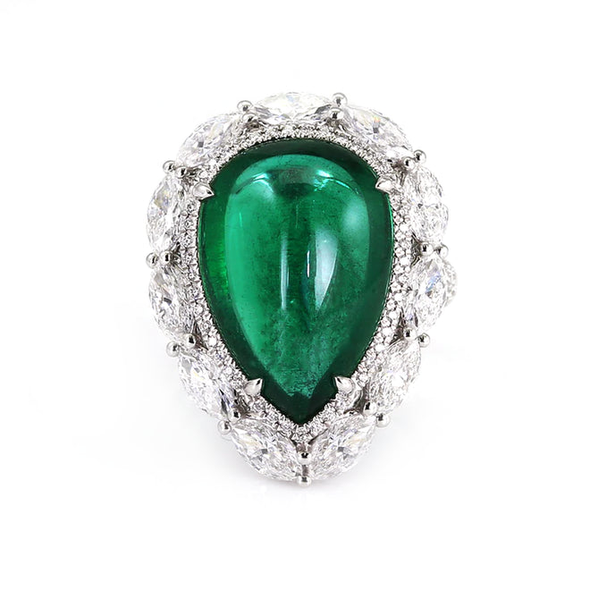 8.44 cts Emerald with Diamond Ring