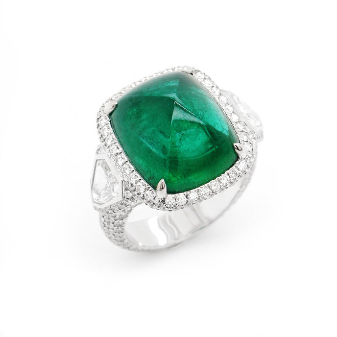  12.18 cts Emerald with Diamond Ring