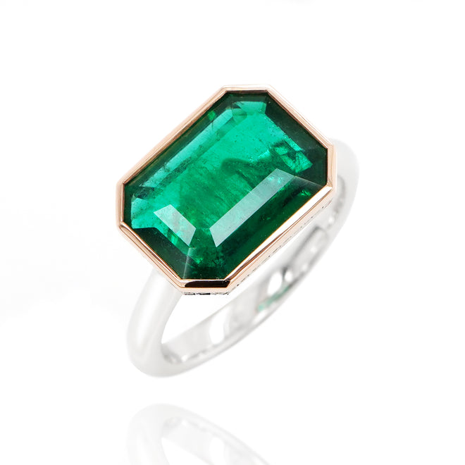 3.67 cts Emerald Ring