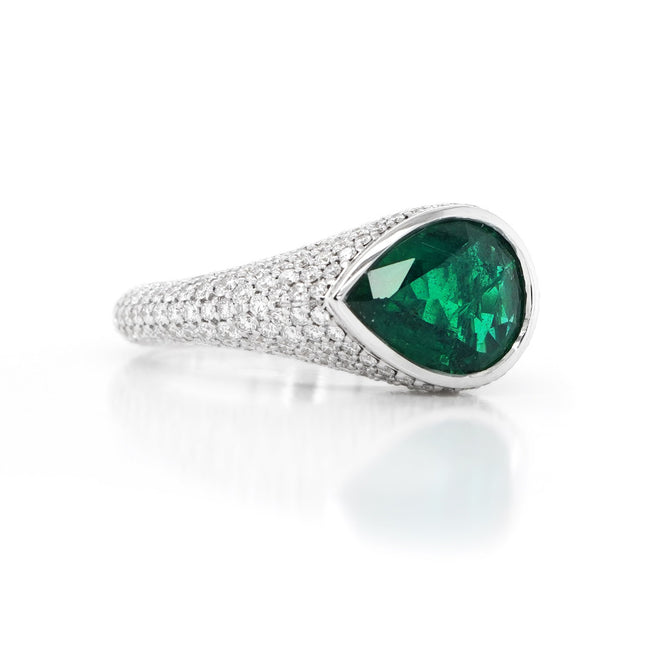  1.84 cts Emerald Ring