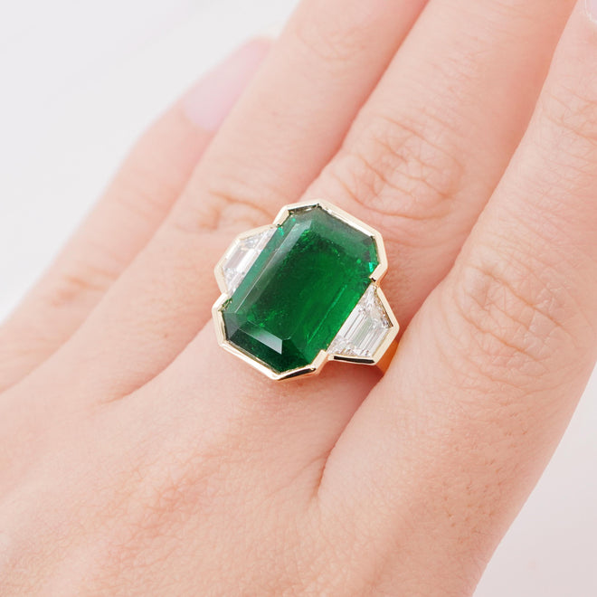 RE-25001-7.872 cts Octagon Emerald with Diamond Ring