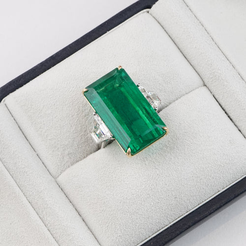 26.13 Emerald with Diamond Ring ( ENQUIRE)