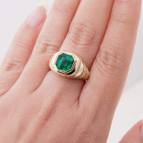 3.13 cts  Octagon Emerald Ring