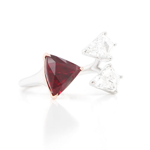 3.00 cts Ruby with Diamond Ring