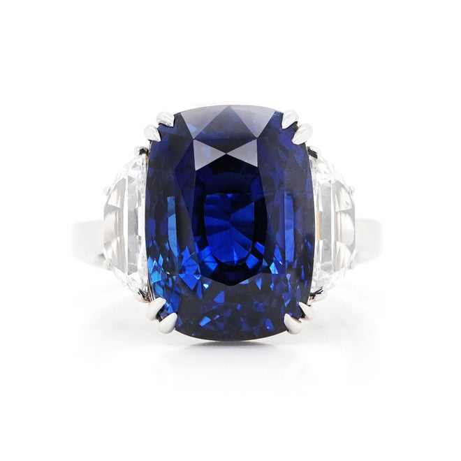 16.06 cts Blue Sapphire with Diamond Ring (ENQUIRE)