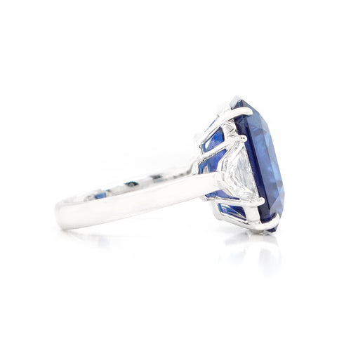 18.60 cts Blue Octagon Sapphire with Diamond Ring ( ENQUIRE)