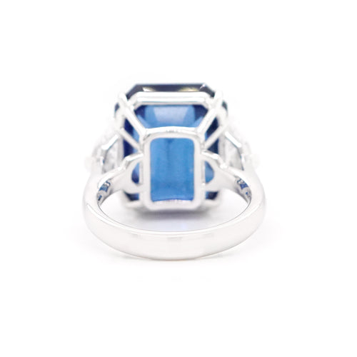 18.60 cts Blue Octagon Sapphire with Diamond Ring ( ENQUIRE)