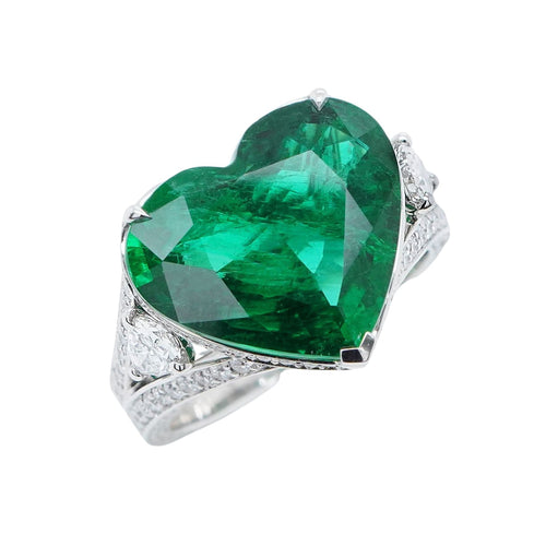 5.780 cts Heart Shape Emerald with Diamond Ring (ENQUIRE)