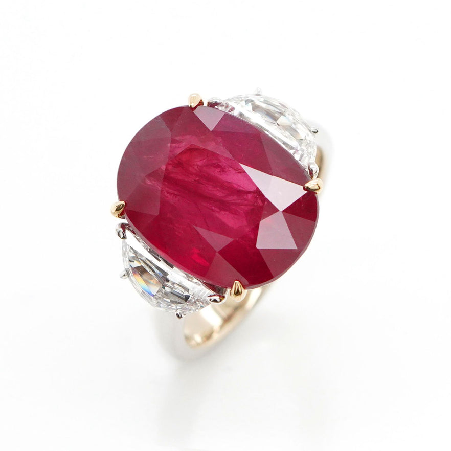 9.01 cts Ruby with Diamond Ring