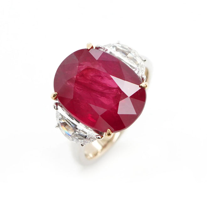 9.01 cts Ruby with Diamond Ring