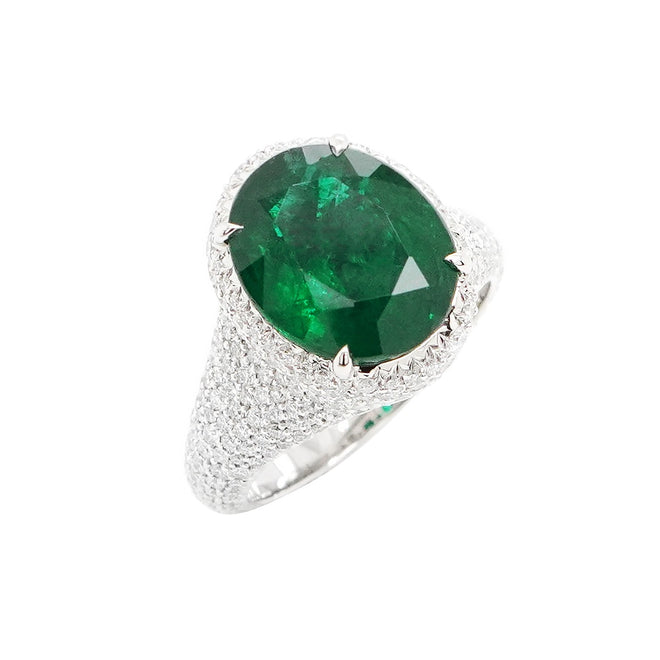 4.702 cts Oval Emerald with Diamond Ring