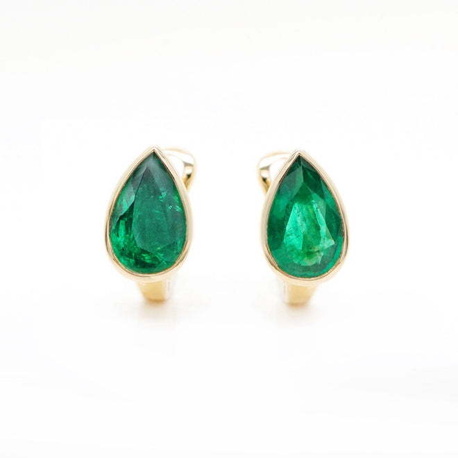 ee-25016-1.42  1.61 cts Minor Oil Pear Shape Emerald Studs