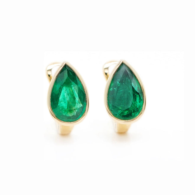 ee-25016-1.42  1.61 cts Minor Oil Pear Shape Emerald Studs