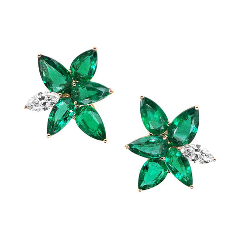 ee-25025-11.26  0.55  0.60 cts Minor Oil Pear Shape Emerald with Diamond Earrings