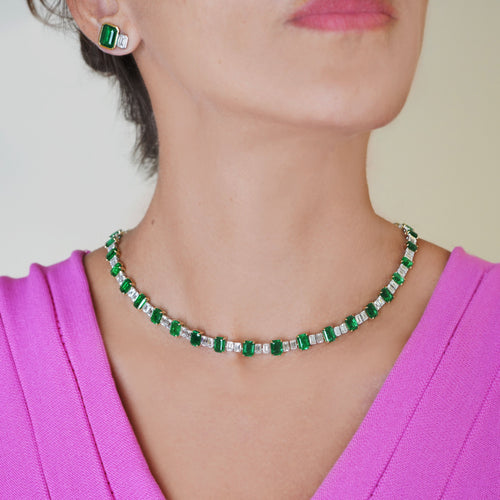  27.11 cts Emerald with Diamond Necklace (ENQUIRE)