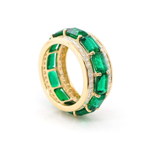 6.40 cts Octagon Emerald with White Diamond Pavé Eternity Ring