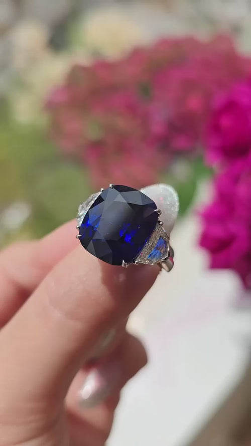 15.14 cts Blue Sapphire with Diamond Ring (ENQUIRE)