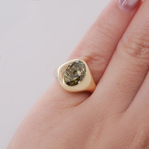 rd-25007-3.08 cts Fancy Yellow Oval Diamond Ring