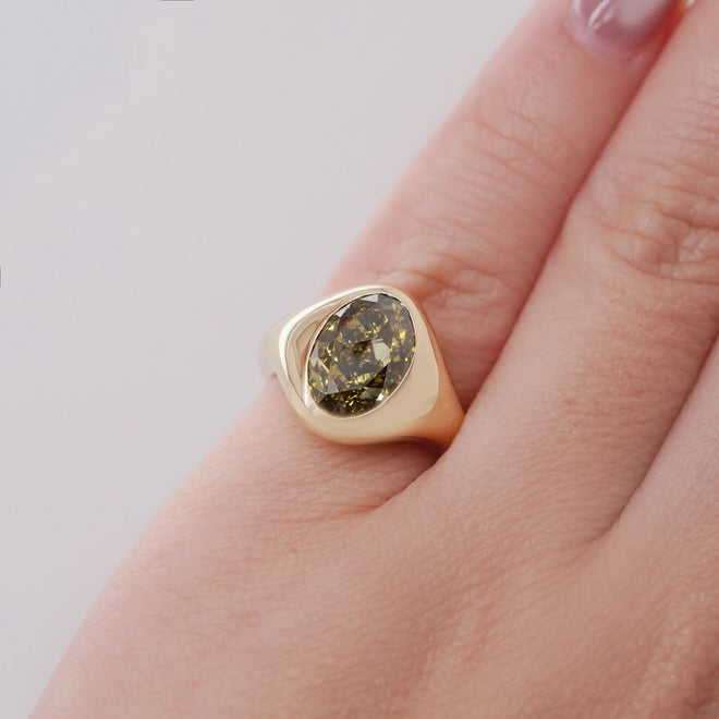 rd-25007-3.08 cts Fancy Yellow Oval Diamond Ring