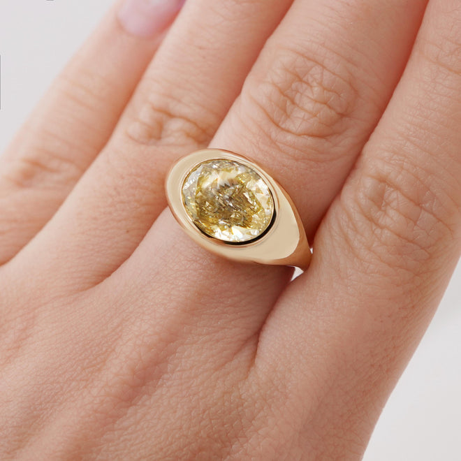 rd-25016-5.01 cts Fancy Intense Yellow Oval Diamond Ring