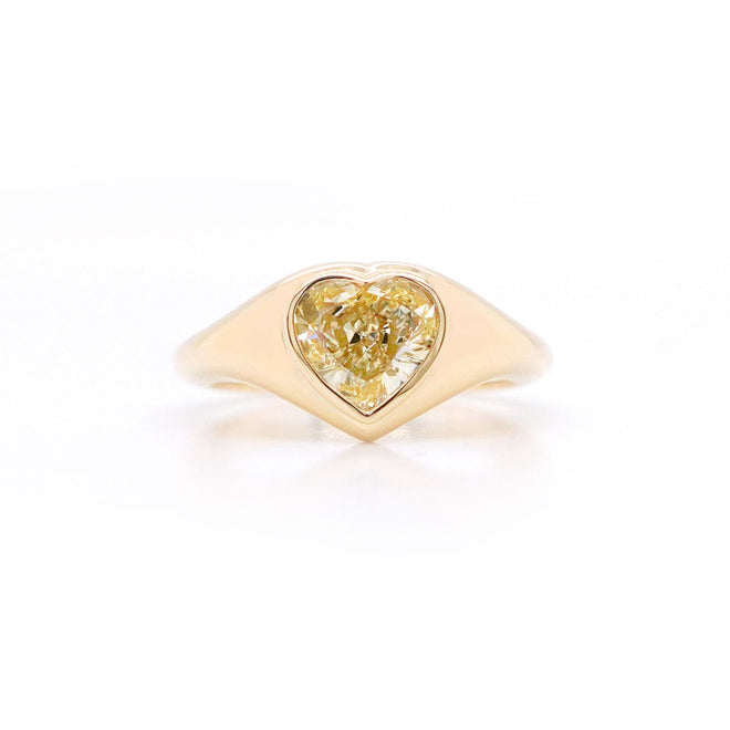 rd-25017-1.06 cts Fancy Intense Yellow Heart Shape Diamond Ring