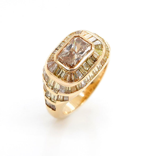 rd-25021-1.52  3.02 cts Fancy Light Yellowish Brown Radiant Diamond Ring