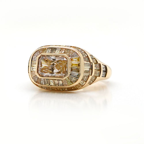 rd-25021-1.52  3.02 cts Fancy Light Yellowish Brown Radiant Diamond Ring